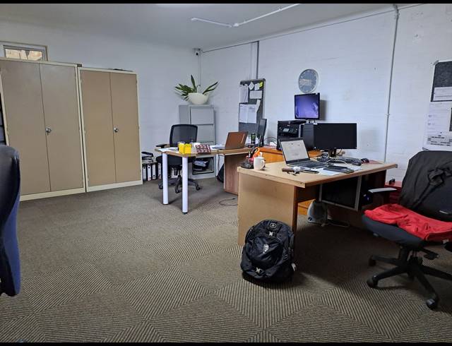 469M² WAREHOUSE RENTED IN GANTS PLAZA